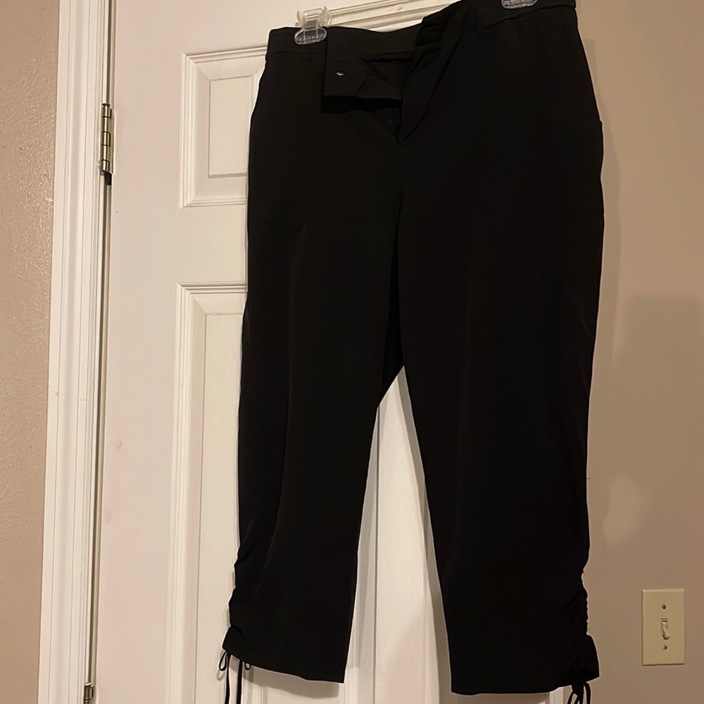 Womens black cropped pants